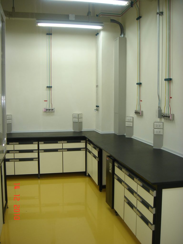 turnkey - furniture & fume hood lab