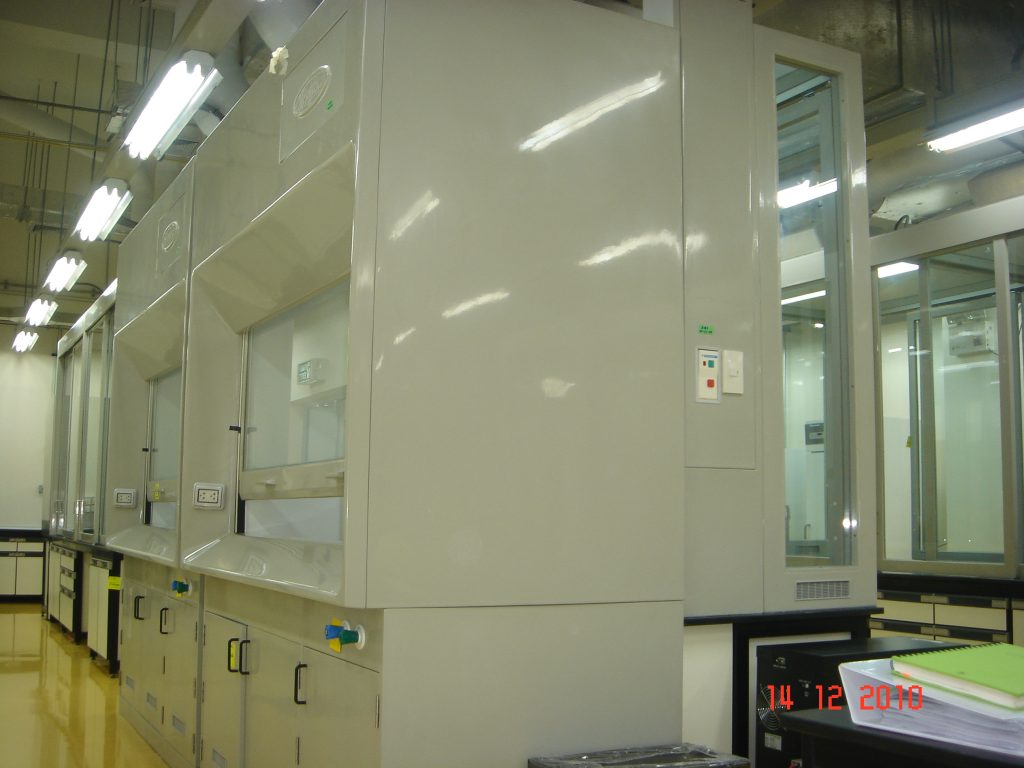 turnkey - furniture & fume hood lab