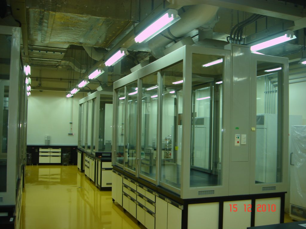 turnkey - furniture & fume hood lab