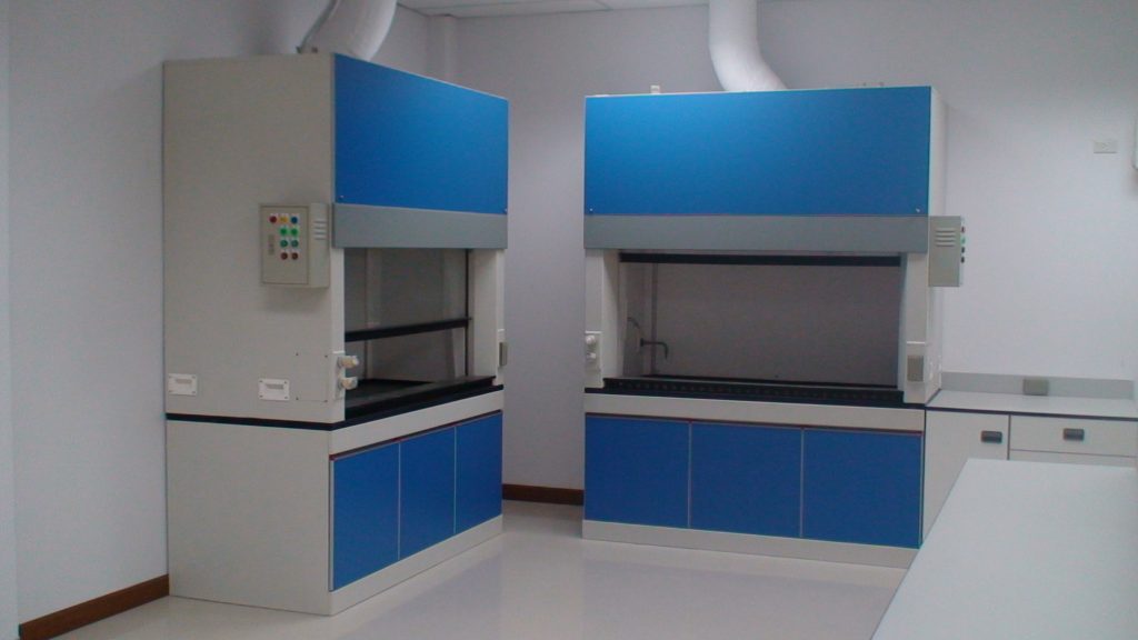 lab turnkey - fume hood