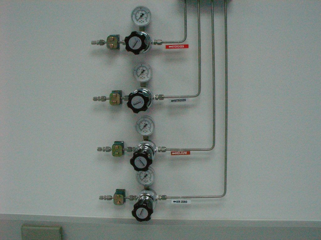 lab turnkey -gas line